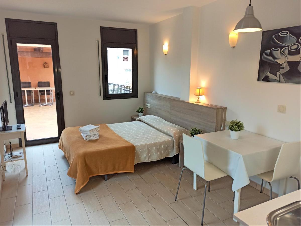 Apartaments Fonda Comerc Torroella de Montgrí Exterior foto